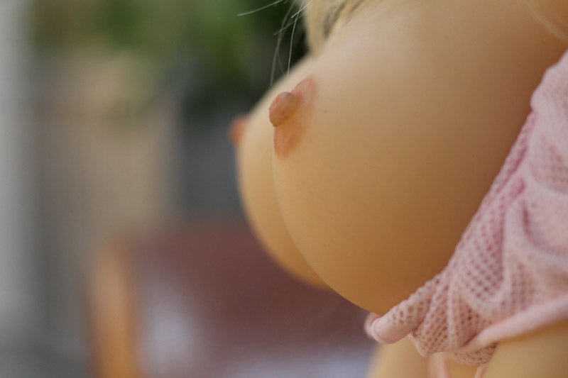 Lisa - Cute Mini Love Doll - Love Dolls 4U